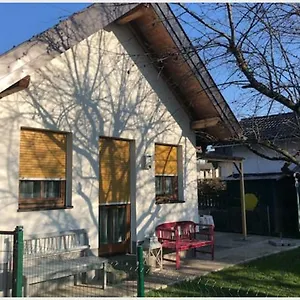 Knusperhaus Mit Garten , Salzburg Österreich